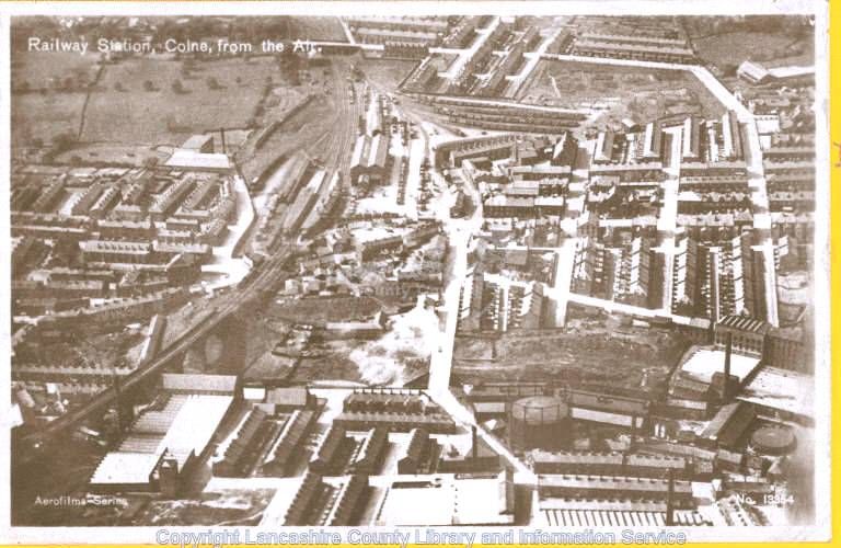 Colne railway station.jpg